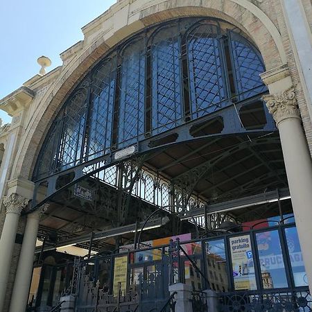 18 Torres Mercado Central سرقسطة المظهر الخارجي الصورة