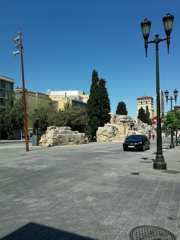 18 Torres Mercado Central سرقسطة المظهر الخارجي الصورة