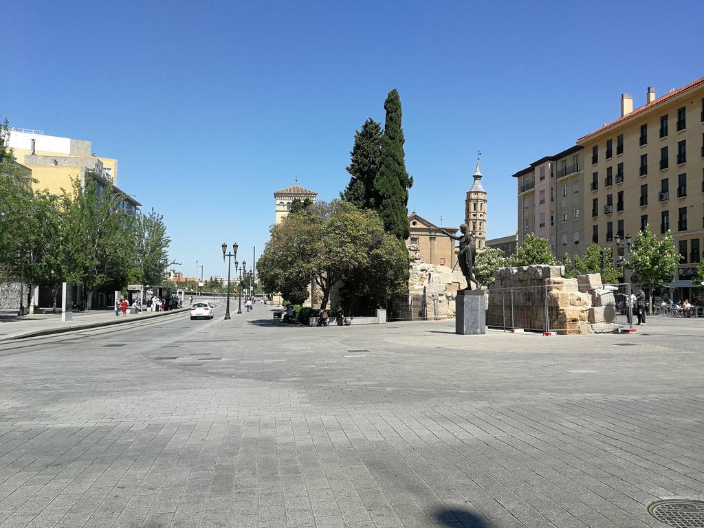 18 Torres Mercado Central سرقسطة المظهر الخارجي الصورة